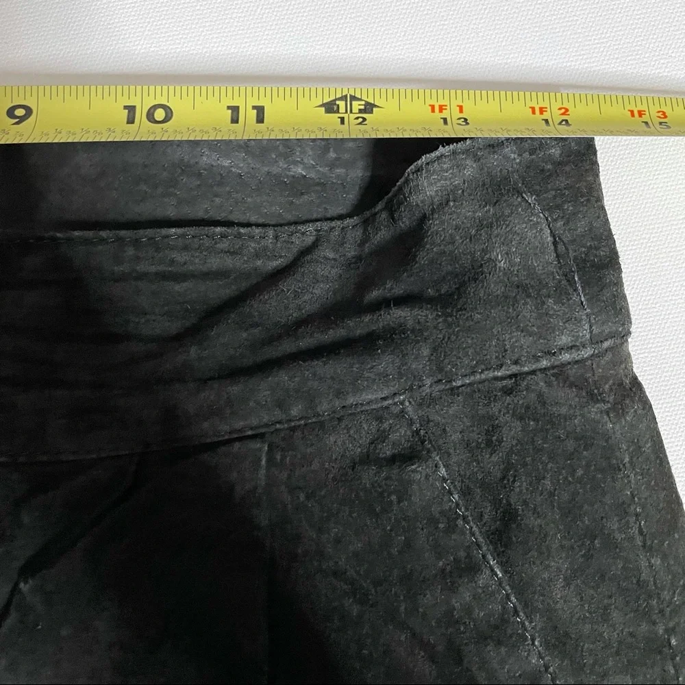 Water Collection High Waist Leather Shorts - Picture 6 of 7
